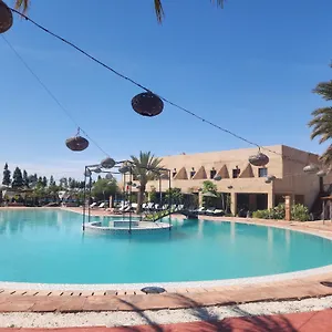 Bed & Breakfast Les Jardins D Amizmiz 6 Piscines, Wawizelte